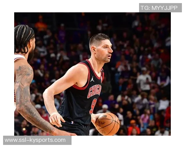 布克末节神勇三分狂飙34分5板10助却难阻球队失利