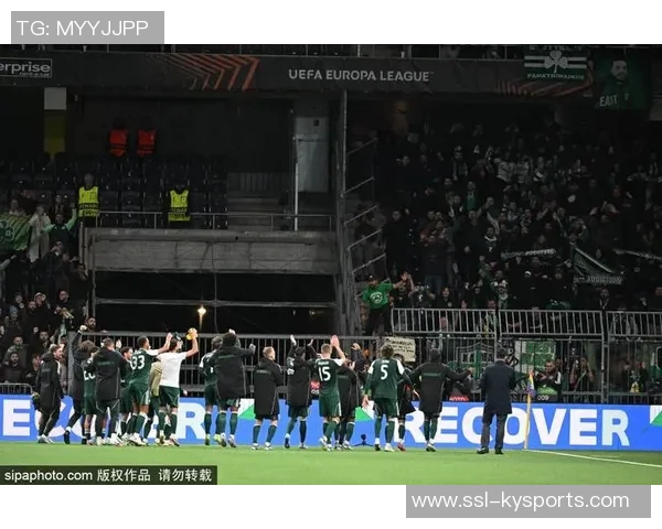 万项代表杜利亚伊足球学院首发表现出色却遗憾输球球队最终以2-3落败