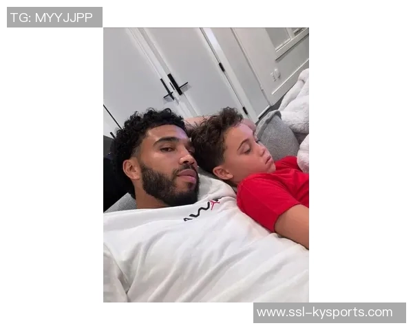 塔图姆庆祝儿子Duece生日分享温馨合照感慨我最好的朋友生日快乐