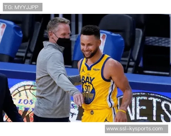 库里MVP呼声高涨科尔称未见不爱库里的球迷唯独例外于总决赛客场对阵骑士