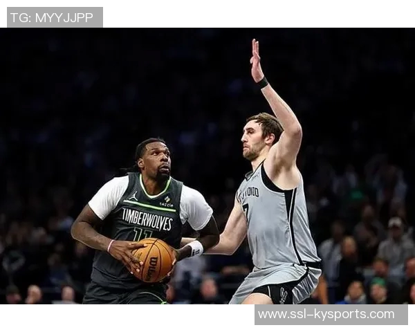 里德轻松砍下20分11篮板3助攻2抢断1盖帽展现全能表现