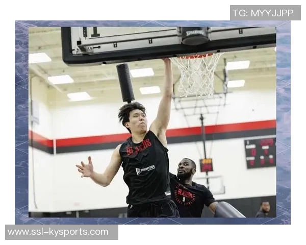 美媒期待杨瀚森能效仿约基奇表现但开拓者环境限制发展潜力