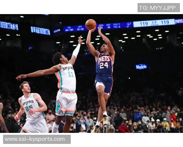 篮网在交易截止日前积极寻求卡梅隆托马斯的交易机会与可能性